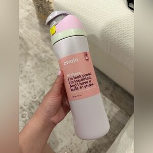 Owala 24 oz FreeSip Stainless Steel Water Bottle - Candy Coated
